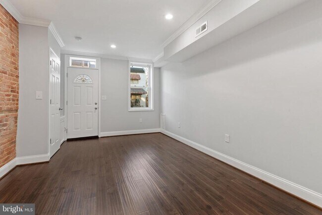 Photo - 3339 Paine St