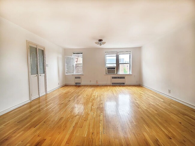 Building Photo - 105-28 65th Ave Unit 6F