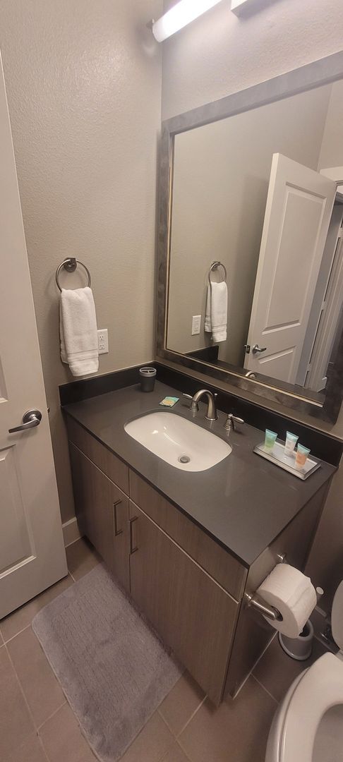 Photo - AMLI Dry Creek Unit #1233