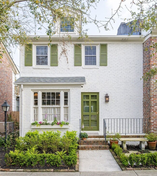 2 Bedroom 2.5 Bath Townhouse in Harleston ... - 2 Bedroom 2.5 Bath Townhouse in Harleston ...