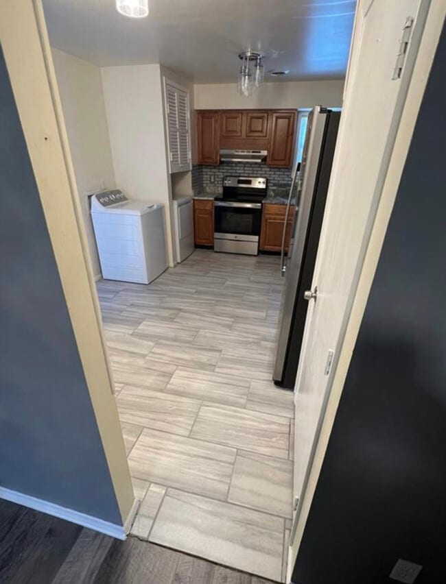 Photo - 1317 W Tanners Creek Dr