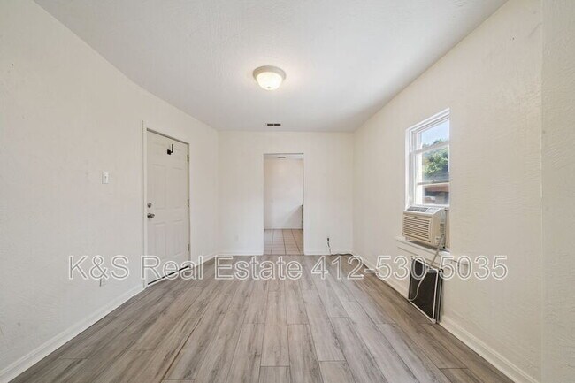 Photo - 545 Sixth Street - 3