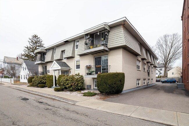 Photo - 13 Summer St Unit 5