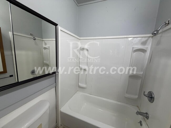 Photo - 1222 Perrysville-