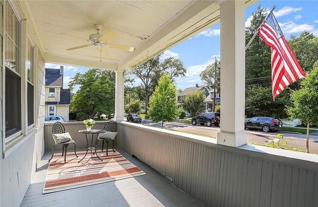 Photo - 49 Newman Pl