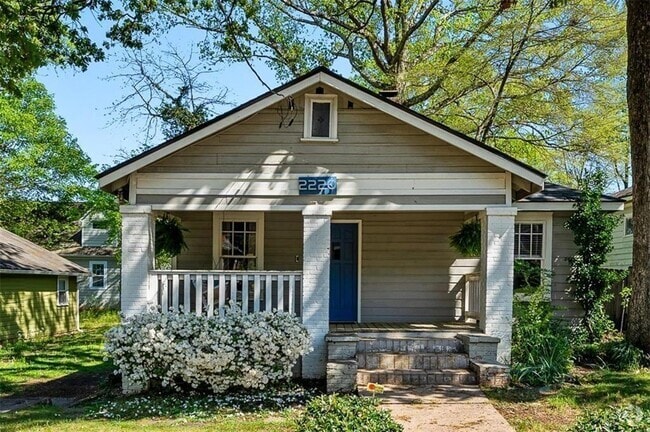 Building Photo - 2220 Newnan St Rental