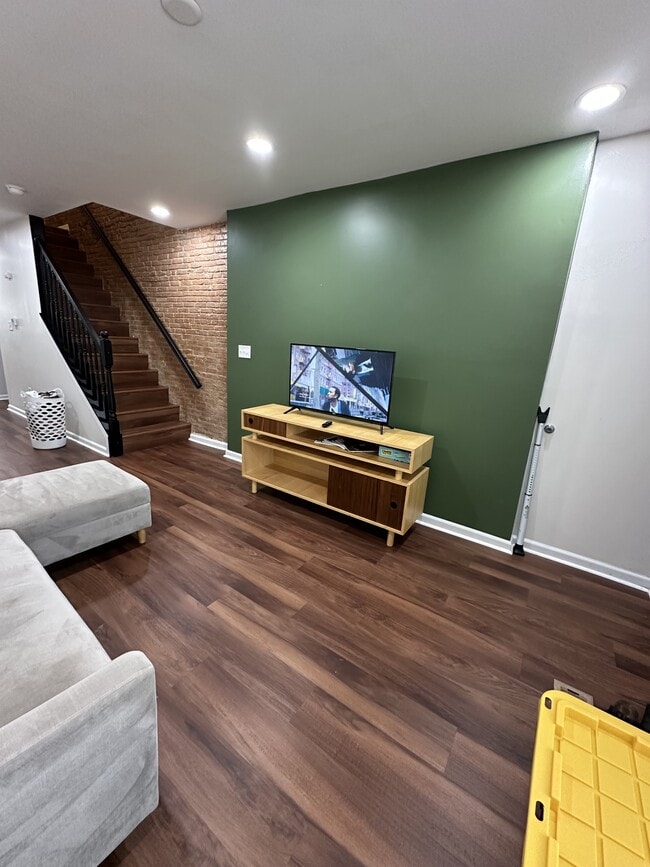 Photo - 1246 Washington Blvd