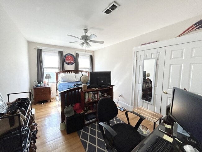 Photo - 916 Dorchester Ave Unit 3