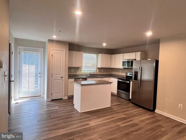 Photo - 122 Butterfield Ave