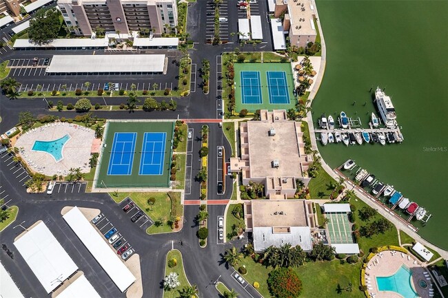 Photo - 7400 Sun Island Dr S Unidad 401