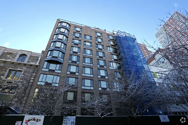Photo - 48 W 68th Street