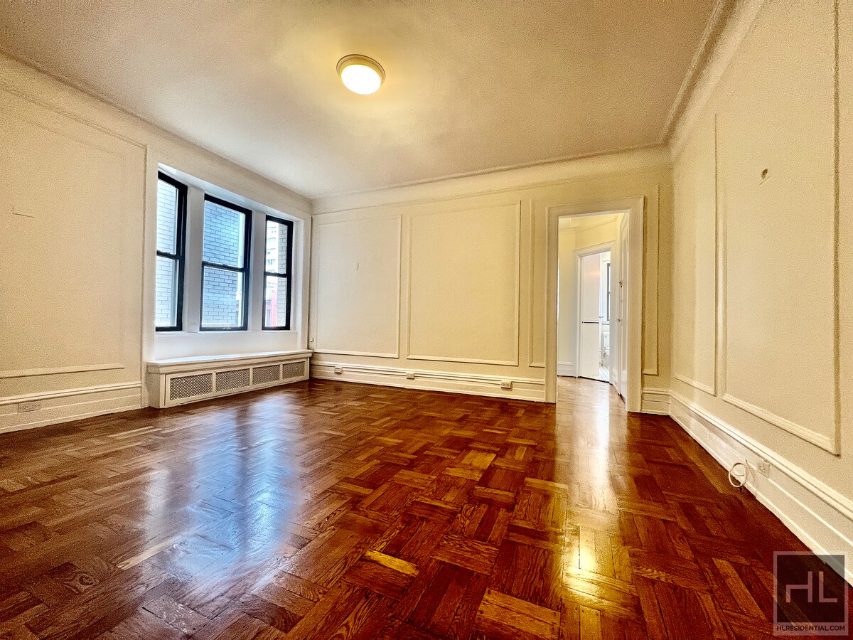 Photo - West 55th Street Unit 4C