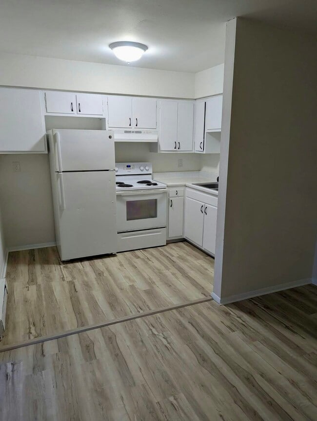 Photo - 23 S River St Unit 8