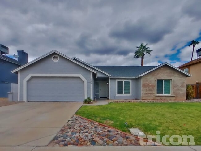 Photo - 1934 E Kent Ave