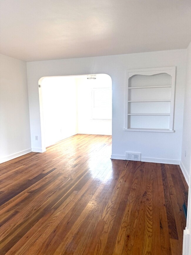480 Marquette Dr