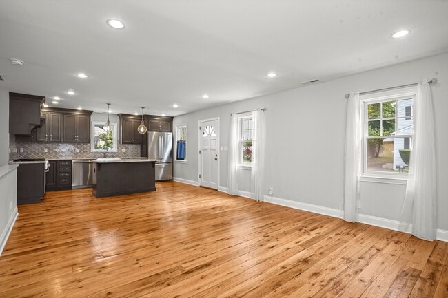 Photo - 18 Cary Rd