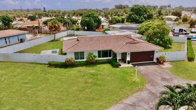 4000 NW 3rd Ave