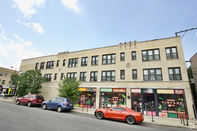 Building Photo - 2704 N Sawyer Ave Rental