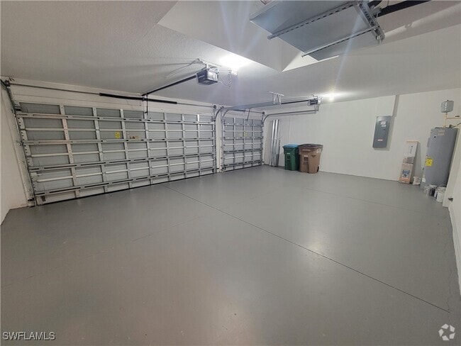 Building Photo - 322 SW 23rd St Rental