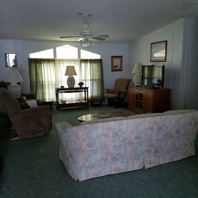 Photo - 7673 Longhorn Ave