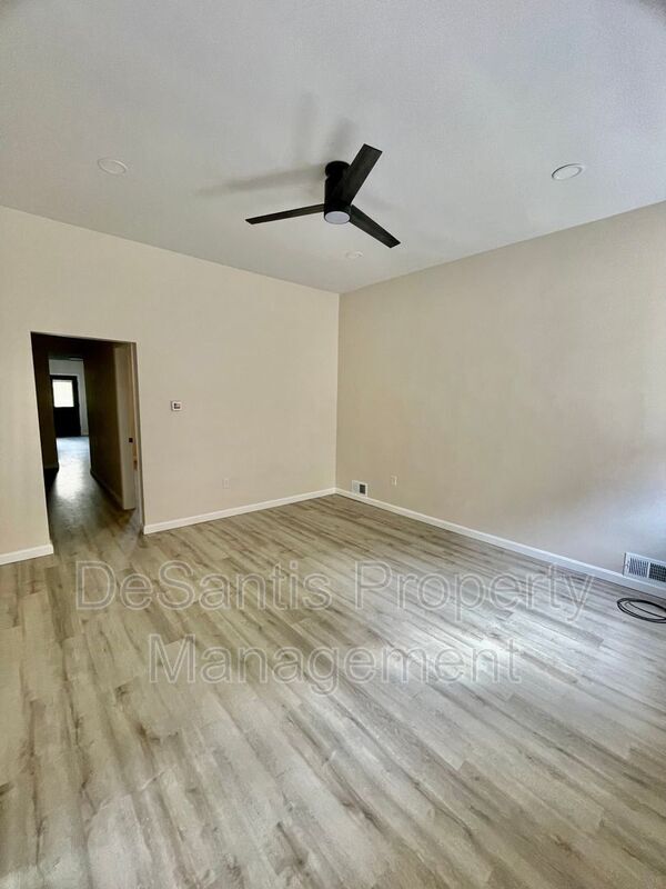 112 Hemlock St Unit 1