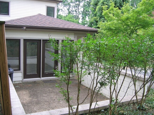 Building Photo - 2312 Price Ave Unit A