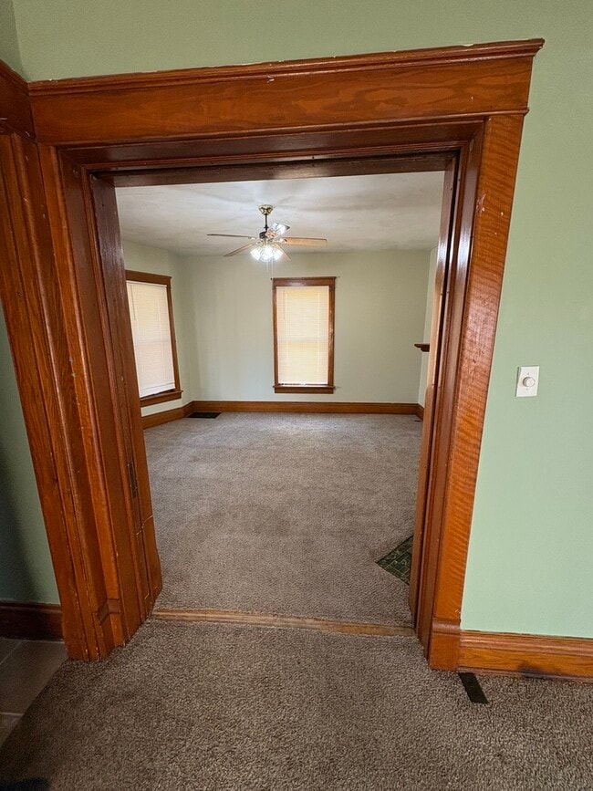 Photo - 204 N Division Ave