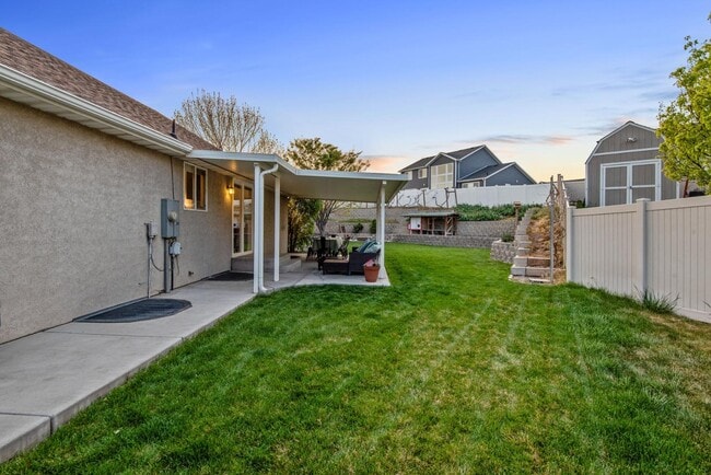 Photo - 2521 Apricot Pl