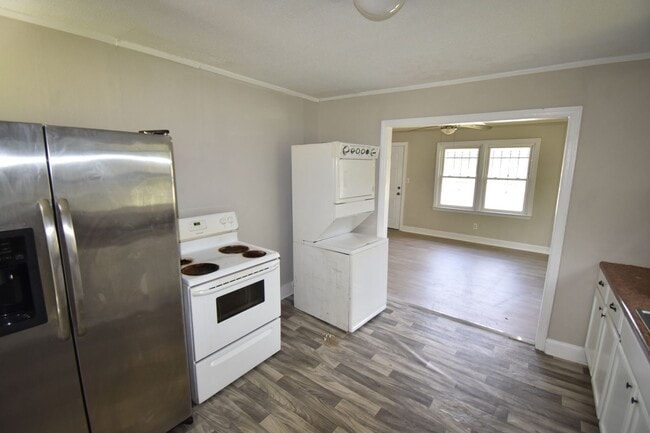 Photo - Coming Soon! 3 Bedroom and 1 Bath Home (Pets Considered)