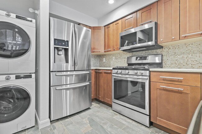 Photo - 766 Spinnaker Ct