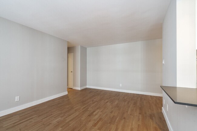 Photo - 95 Jameson Ave Unit 905