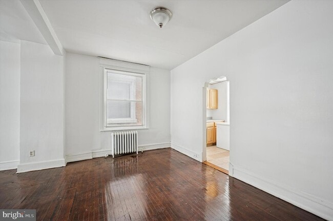 Photo - 5753 Hunter St