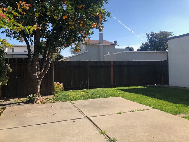 Photo - Spacious West Oxnard Home near Seabridge M...