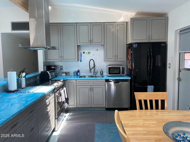 Photo - 1031 N 78th Pl