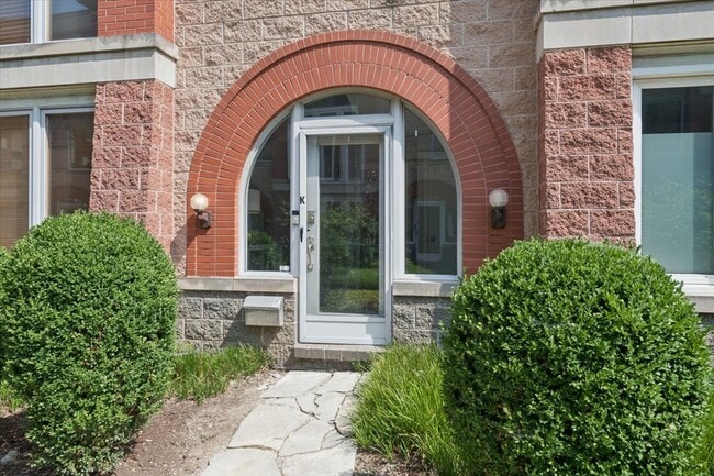 Photo - 235 S Marion St