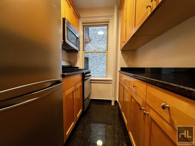 Photo - EAST 10 STREET Unit 4C