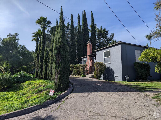 Building Photo - 10736 Itzamna Rd Rental