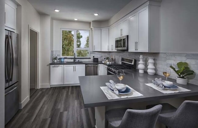 Photo - 981 41st St Unidad 115