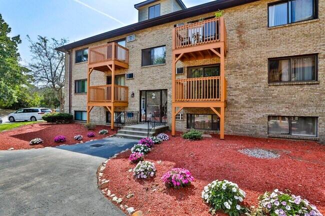 Photo - 2 Lancelot Court Condo Unit 15