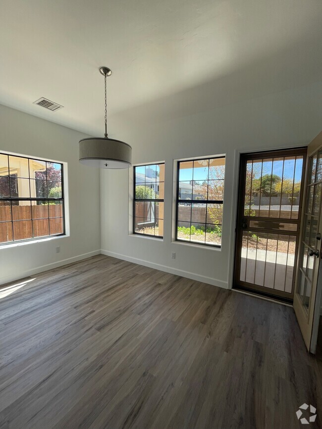 Building Photo - 3269 Orchid Way Rental