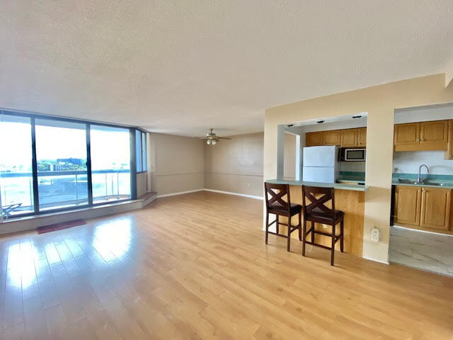 Photo - 2 Bedroom + 2 Bathroom Condo for Rent – Downtown London Unit 906