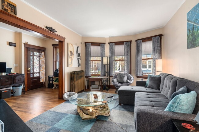 Building Photo - 18 Kingsboro Park Unit 1