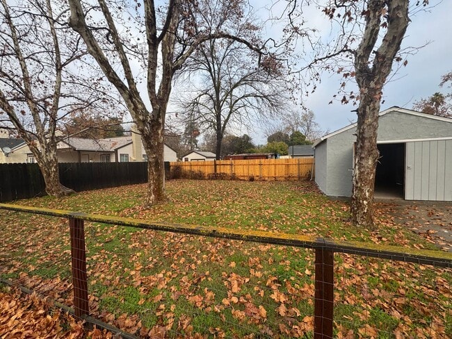 Photo - Single family home with large lot in Oak Park