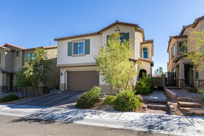 Building Photo - Gated, 4bed + loft with Bedroom and Full bathroom downstairs. Skye Canyon