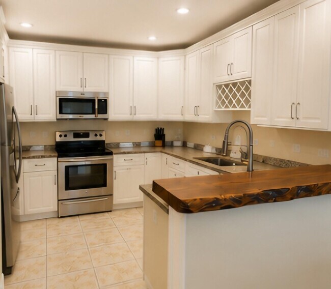 Photo - 1603 Mizzenmast Way