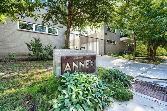 Building Photo - End Unit Townhome