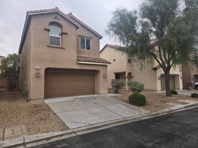 STILLHOUSE rsearching? 3 bedrooms, 2.5 bat... - STILLHOUSE rsearching? 3 bedrooms, 2.5 bat...
