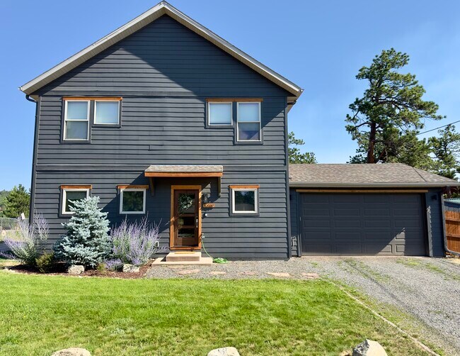 Building Photo - 30469 Hilltop Dr Rental