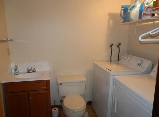 Photo - 2917 Cook Rd