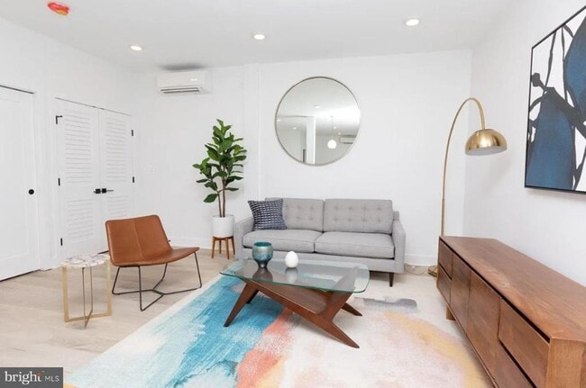 Photo - 1617 Eastern Ave Unit 201